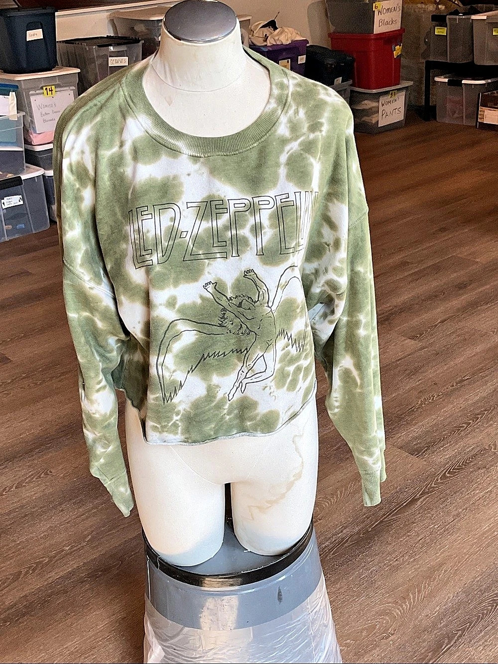 Led-Zepplin True Religion Tie-Dye Sweatshirt in Green & White Medium Like New